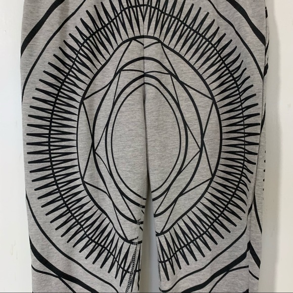 La Belle Roc joggers size medium - Picture 3 of 4